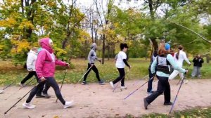 Старт на Кубке Крыма по северной ходьбе в Симферополе 4.11.24г. ФСТК. Мой номер 322. 7 место, 2 разр