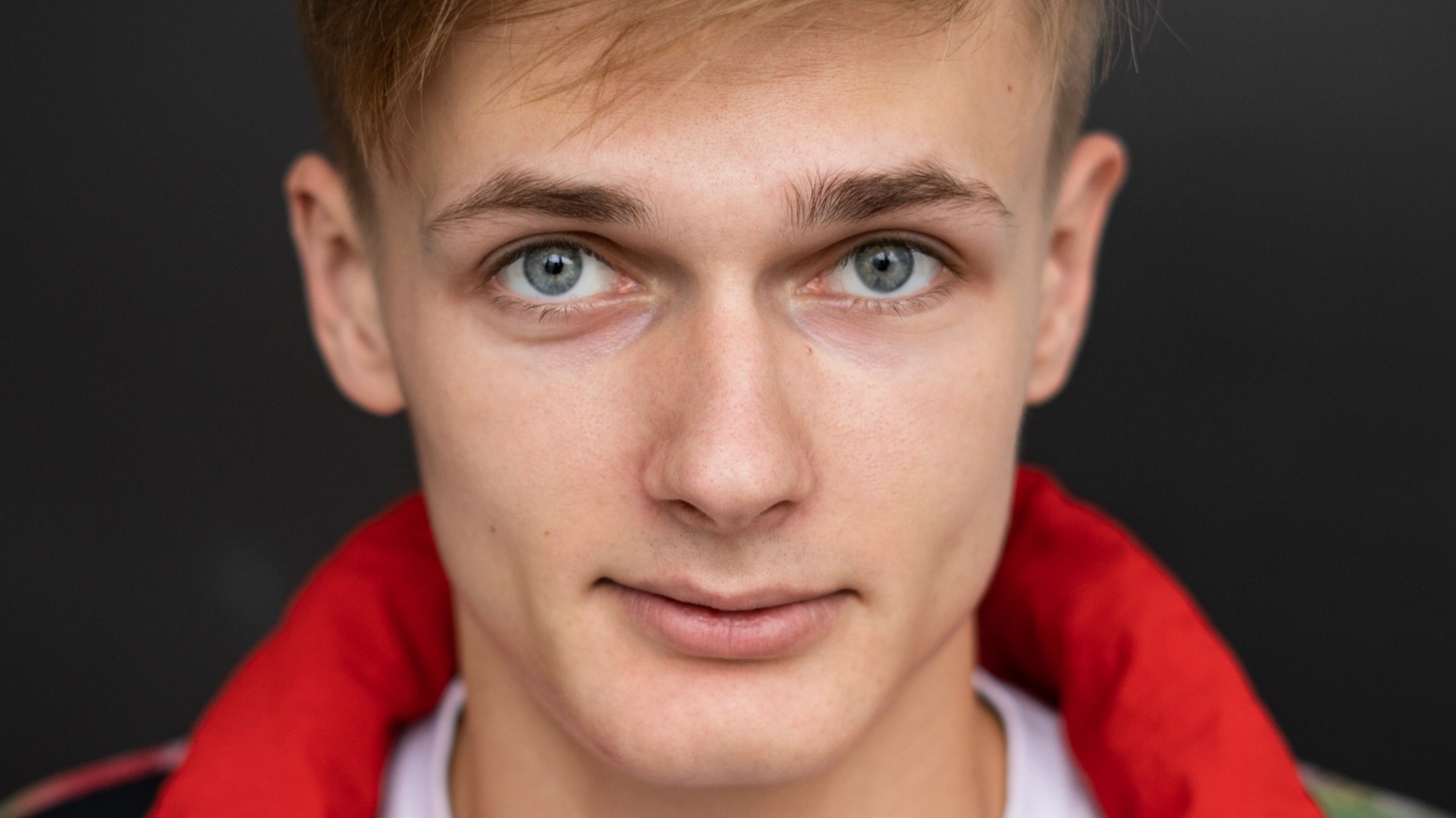 Визитка_АРТЁМ РУДНЕВ
