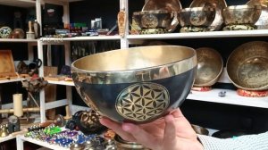 Кованая поющая чаша Back side dark flower of life ( 18 см, нота: Фа#, 189 Гц) / shamanic.moscow