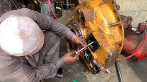 Процесс Ремонта Трансмиссии Бульдозера Komatsu