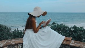 11025568-hd_4096_2160_30fps