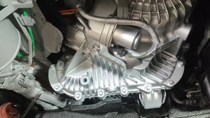 Ленд Ровер Дискавери 4 на этапе сборки. после Антикоррозийной обработки.