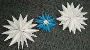 Как сделать новогодние снежинки из бумаги