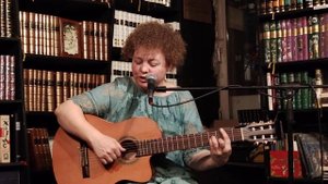 Людмила Катерисова - "Какой большой ветер" сл.и муз. Новеллы Матвеевой