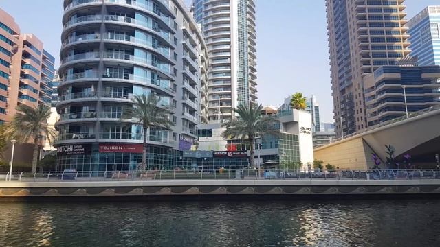 На кораблике на Bluewaters Island. Дубай смотреть онлайн