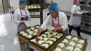 Кондитерский цех и большой ассортимент Булочек на любой вкус в пекарне