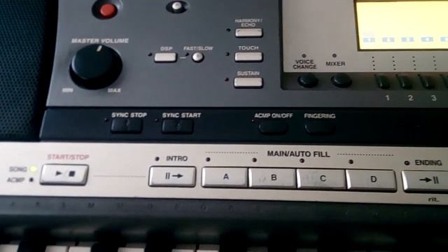 Синтезатор Yamaha PSR-640 смотреть онлайн