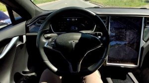 Покатался на Tesla Model S. Первые ощущения