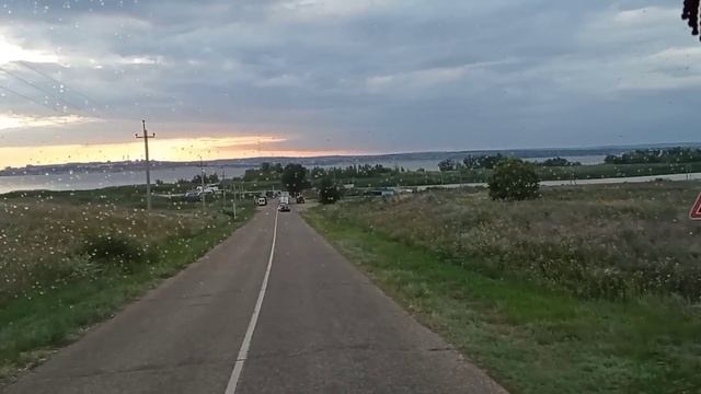 Дальнобой по России  Паромная Переправа В Камышин кое-как  вместились #дальнобой #россия  #санкции