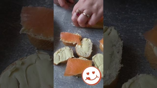 Бутерброды с рыбкой.  #vlog #family #рецепт #влог #обзор #деревенскаякулинария #вкусно