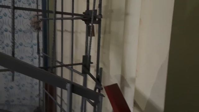 Лифт МЛЗ 400 кг 0,71 м/с с шумными дверями смотреть онлайн