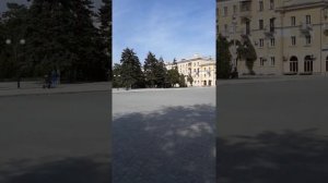 Октябрьская площадь