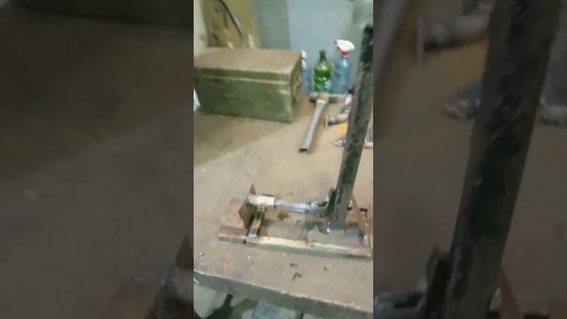 Домкрат сварщика