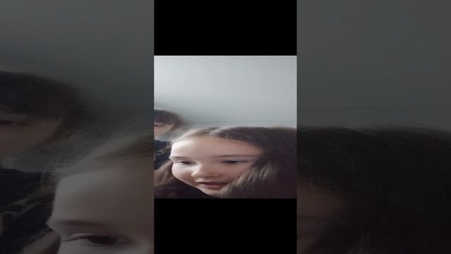 помогаю снять видео Марго смотреть онлайн