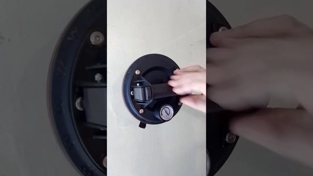 Вакуумная присоска для плитки и стекла с манометром, ⌀200мм, 100кг смотреть онлайн