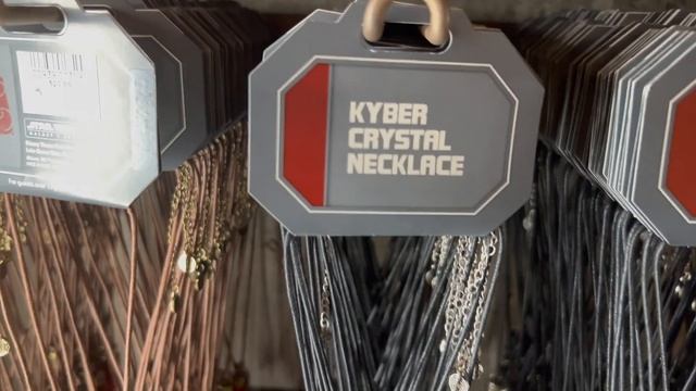 Legacy Lightsaber Stock Update - 4 SOLD OUT - Star Wars Galaxy's Edge Hollywood Studios - Disney 4K смотреть онлайн