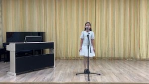 Голофаева Алиса . 9 лет.  Пгт Славянка . 
Мамочка