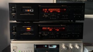 Nakamichi DR-1 vs. DR-2 - Solid Polymer vs. Nichicon capacitors