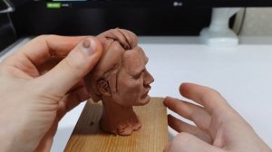 The process of sculpting Mads Mikkelsen as Grindelwald/ Лепка головы из пластилина.