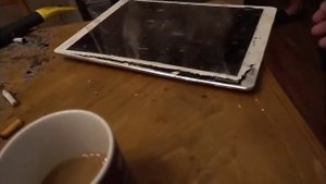 Злой дед разбил телек