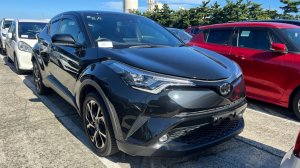 Купить Toyota C-HR 2019 в CARMER/ 4.5 балла, 15000 км, 4wd, кожа.