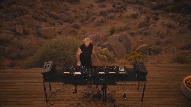 James Hype - California Sunrise 5 Deck Mix смотреть онлайн