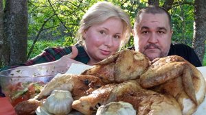 Мукбанг - курица гриль в лесу, едим вместе с комарами