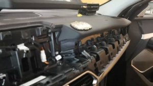 Защита от угона Exeed TXL   Пример разбора салона для скрытной установки