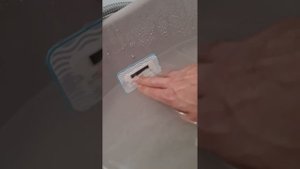 Ванночка для купания со встроенным  термометром, сливной пробкой, ортопедическим матрасиком