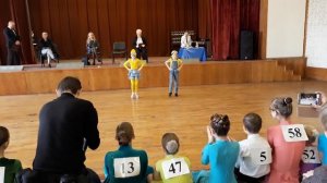 Танец миньоны