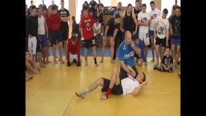 Фёдор Емельяненко. Борьба в стойке, рычаг локтя.