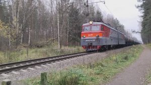 "в позднюю осень" Электровоз ВЛ10У-438 с наливным поездом на перегоне Заневский пост 1 - Ржевка