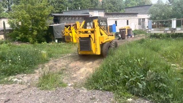 МИНИ ПОГРУЗЧИК МКСМ-800 / 2011 год, двигатель Cummins