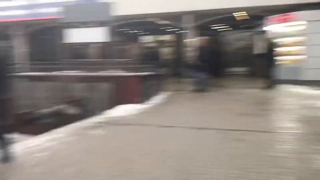 RAILWAY TRAIN STATION, KIYEVSKAYA MOSCOW RUSSIA ||Nordzray Vlog смотреть онлайн