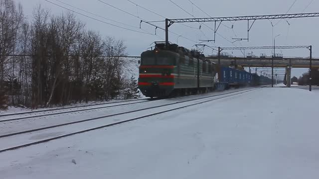 ВЛ80С-652 (БЧ, ТЧ-3 Барановичи) со стандартным контейнерным поездом (31 пл.)