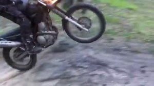 Как правильно заезжать в гору на эндуро. Yamaha serow 250