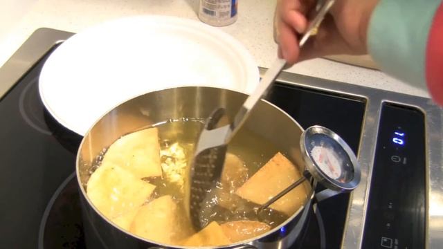 How To Make Corn Tortilla Chips - Ella's Kids Cooking Channel смотреть онлайн