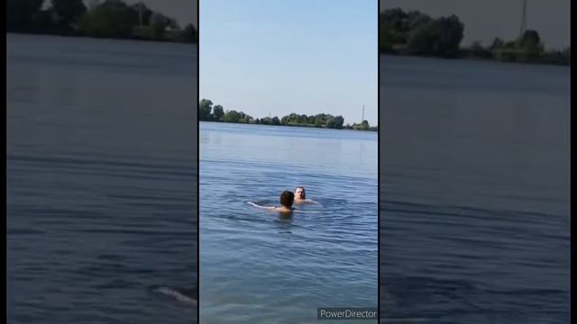 ...Просто уходило лето. Последний день лета. 31 августа мы еще купаемся в Рязани