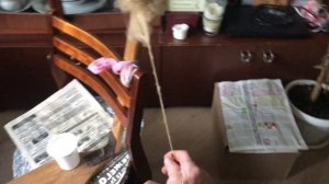Как правильно прясть шерсть на старой прялке с веретеном