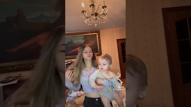 Работа мамы- самая трудная🙏🏻🥰 #молодаямама #мамавдекрете #семья #малыш