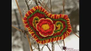 Вязаные сердечки крючком