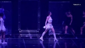 CHAERYEONG (itzy) “Mine” dance mirror