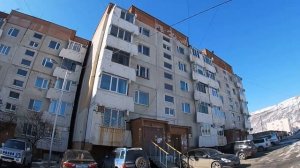 Нагаево. Часть 5. От сквера Маяк дворами до музея военной техники. Прогулки с Анжелиной по Магадану