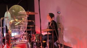 Денис Мамончиков соло на ударных .