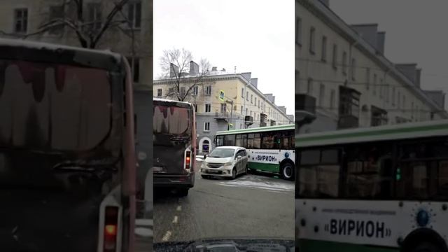 Авария в Омске на улице Фрунзе