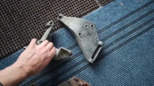 Крепления гидроусилителя руля на пассат б3. Запчасти на пассат б3. Кронштейны. крепеж. гур генерато