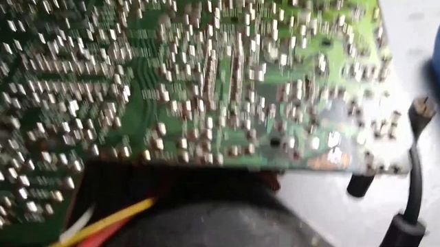 Concerto de TV Deluxe 5" Portable B/W TV-AM/FM Radio [Vertical fechado!] смотреть онлайн