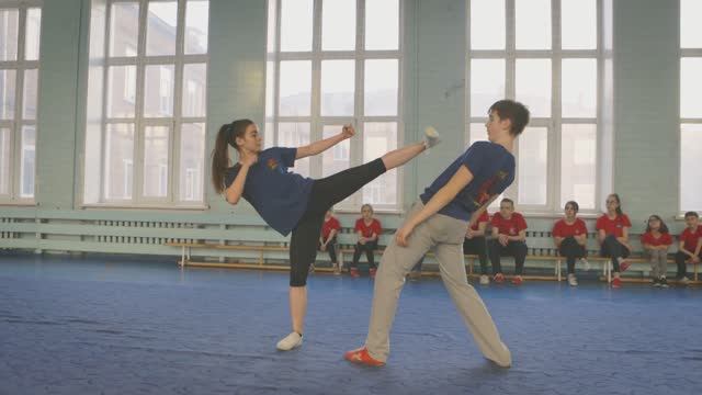 Уборка в стиле кунгфу - короткометражный фильм. Kungfu cleaning - short film смотреть онлайн