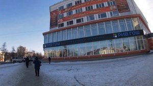 Прогулки по весеннему Магадану с Анжелиной. От сквера Козина до техникума. Март в Магадане 2021