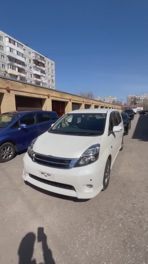 Toyota ISIS Platana 4WD - Авто под заказ Япония Экспорт Омск